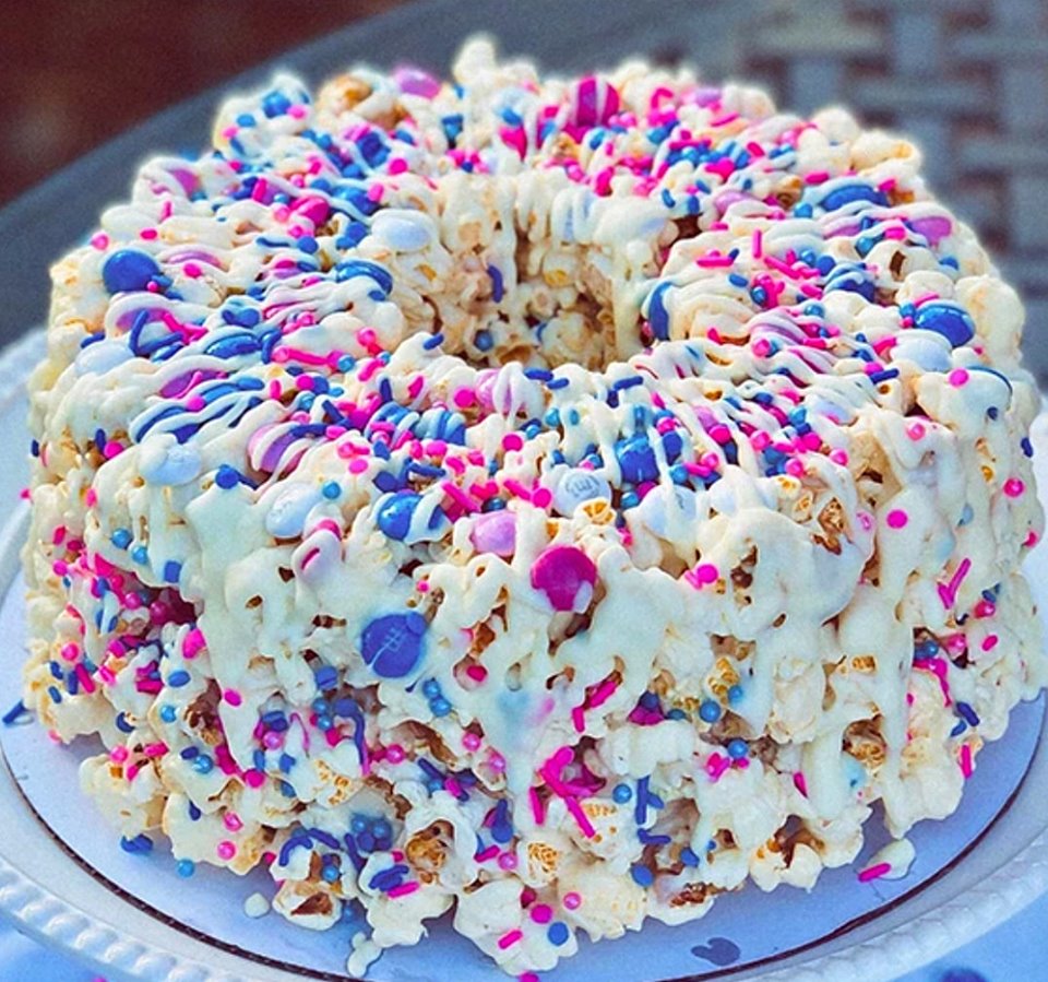 Mohnton Popcorn Growers Chocalate Popcorn Cake